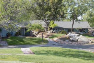 16181 Sample Rd, Clovis, CA 93619-9708