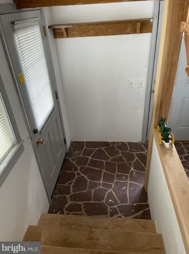 15756 Good Hope Rd, Silver Spring, MD 20905-4034