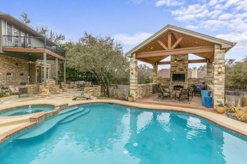 3332 Burks Ln, Austin, TX 78732-2118