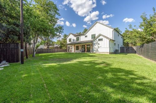 1509 El Campo Dr, Dallas TX  75218-3523 exterior