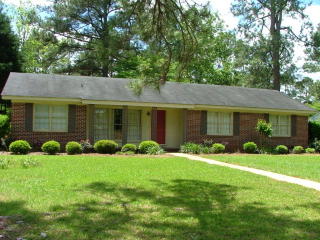 2614 Whispering Pines Rd, Albany, GA 31707-2253