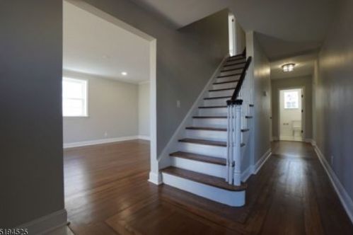 251 Hillside Ave, Springfield, NJ 07081-2809