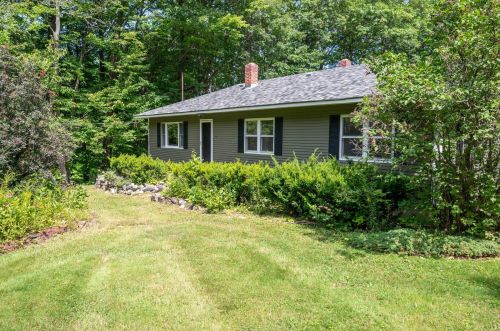 11 Ironwood Dr, Laconia, NH 03249-6750