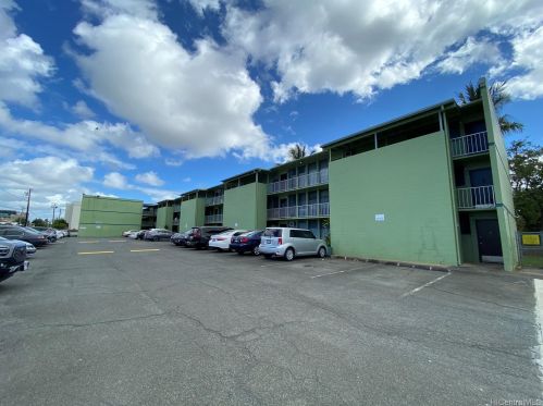 1118 Pua Ln, Honolulu HI  96817-3870 exterior