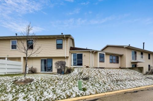 443 Sullivan Cir, Lemont IL  60440-2093 exterior