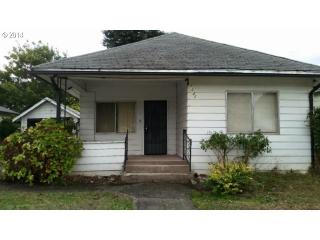 1645 Cobb St, Roseburg, OR 97470-4043