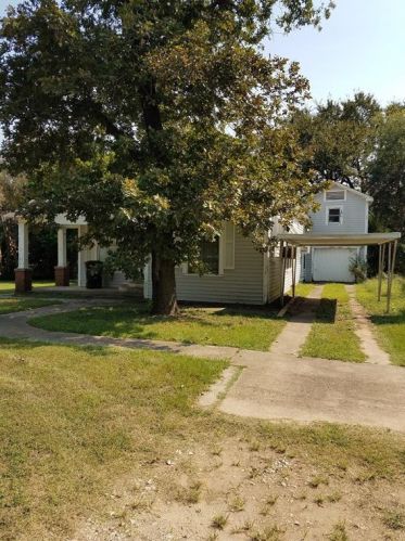 512 Pecan St, Clay Hill, TX 75860-1420