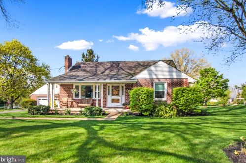 4063 Old Orchard Rd, York, PA 17402-3208