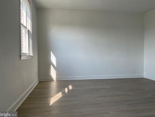 7053 Large St, Philadelphia PA 19149-1725 exterior