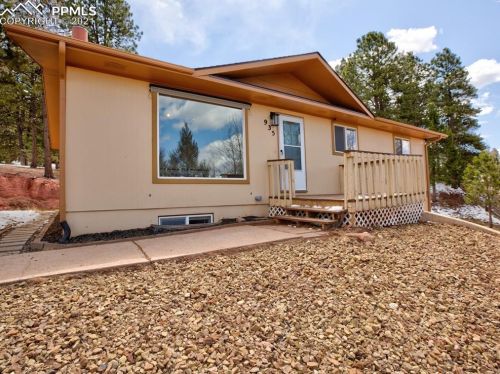 935 Forest Edge Pl, Woodland Park, CO 80863-1228