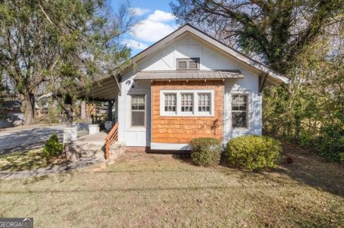 1447 Bryan Ave, Atlanta GA  30344-2666 exterior