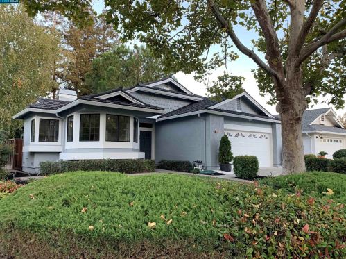 1635 Kolln St, Pleasanton, CA 94566-4788