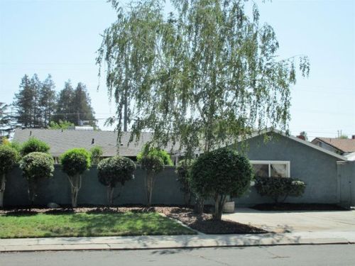 160 Ribier Ave, Modesto, CA 95350-3526