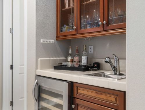 2017 Medici Way, Folsom CA  95762-4154 exterior