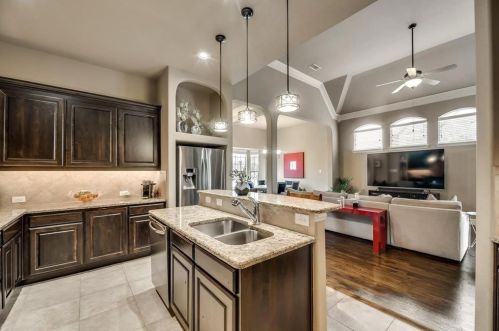 7612 Quartering Dr, Fort Worth TX  76182-7447 exterior