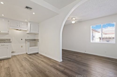 515 Townsend St, Santa Ana CA 92703-2838 exterior