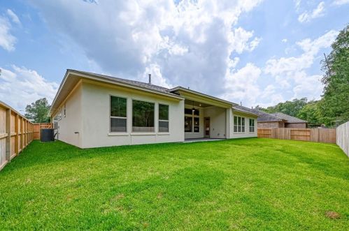 999 Briac Ln, Conroe TX  77301-4109 exterior