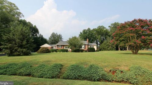 14 Mount Vernon Ave, Fredericksburg, VA 22405-2934