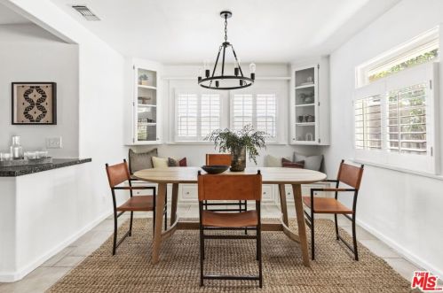 2832 Mayfield Ave, Glendale CA 91214-3816 exterior