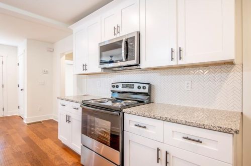 674 Charlotte Pl, Atlanta GA  30318-6375 exterior