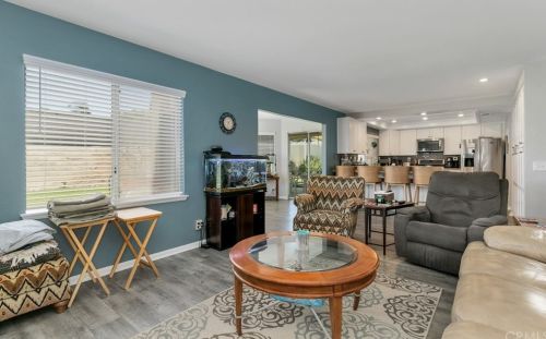 20497 Bloomfield Rd, Riverside CA  92508-2963 exterior