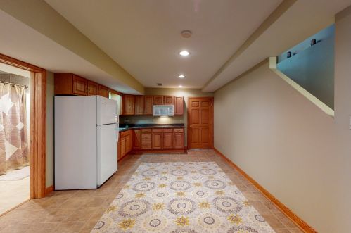 750 Fairway Ln, Sycamore IL  60178 exterior
