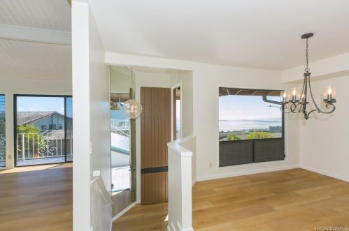 1629 Ihiloa Loop, Honolulu HI  96821-1319 exterior