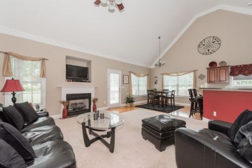 1423 Summer Sweet Dr, York, SC 29745-8957