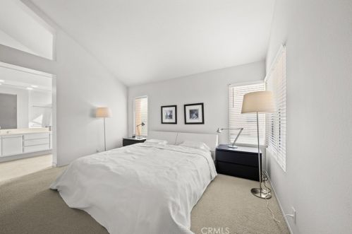 36 Del Perlatto, Irvine CA  92614-5360 exterior