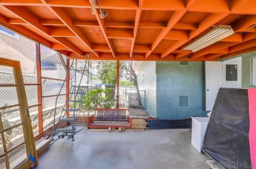 1219 Cresthill Rd, El Cajon, CA 92021-3305