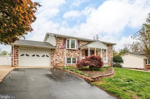 421 Morningside Dr, Fredericksburg, VA 22401-2240
