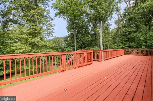 351 Cub Run Ln, Harpers Ferry WV 25425-6476 exterior