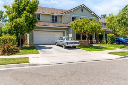 520 Buckaroo Ct, Valley Home, CA 95361-8255