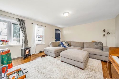 33 Sunshine Ave, Riverside, CT 06878-1223