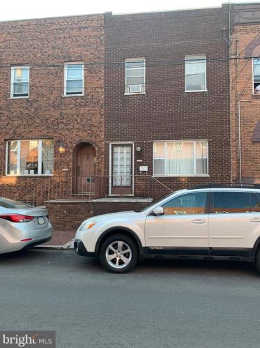 2004 17th St, Philadelphia PA  19121-2322 exterior