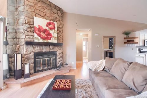 17362 Frd Dr, Aurora CO 80017-3236 exterior