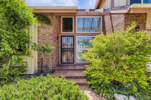 11498 Amherst Cir, Denver, CO 80014-3017