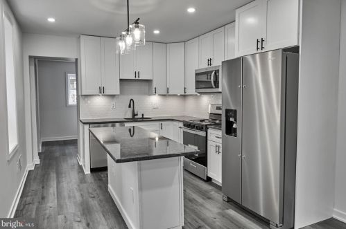 2328 Christian St, Philadelphia PA  19146-2504 exterior