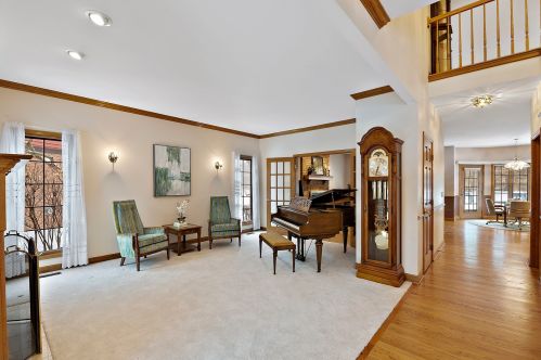 1512 Pendelton Ct, Palatine, IL 60067-2447