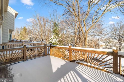 6100 Cliffside Trl, Columbia MD 21045-7412 exterior