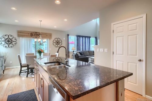 26901 Roxbury Pl, Denver CO  80016-7528 exterior