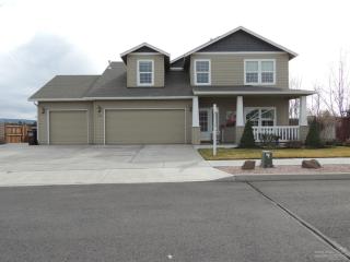822 Cobblestone Ct, Prineville, OR 97754-9047