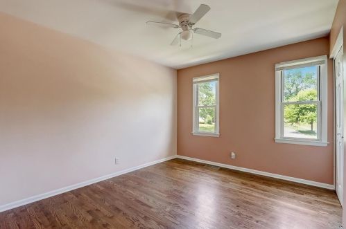 151 Camelot Way, Lemont IL  60440-2084 exterior