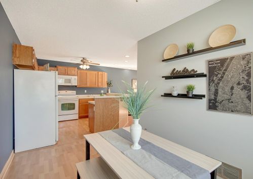 4941 Grenwich Ave, Saint Paul MN  55128-2058 exterior