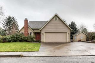 2420 Maplewood Dr, Dallas, OR 97338-2389