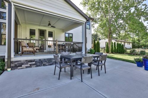 10475 Deerfield Rd, Cincinnati OH  45242-4319 exterior