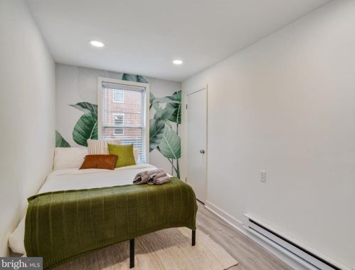 2566 Coral St, Philadelphia, PA 19125-1336