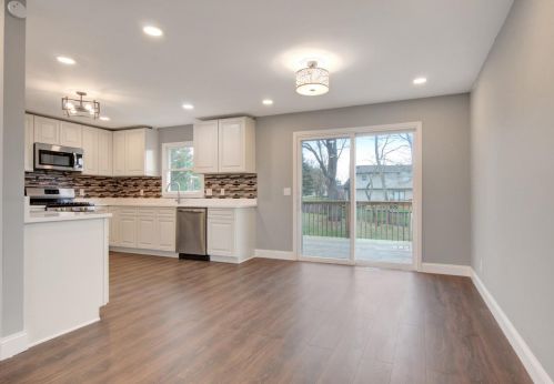 2225 Coldspring Rd, Crown Point IN  46307-9335 exterior