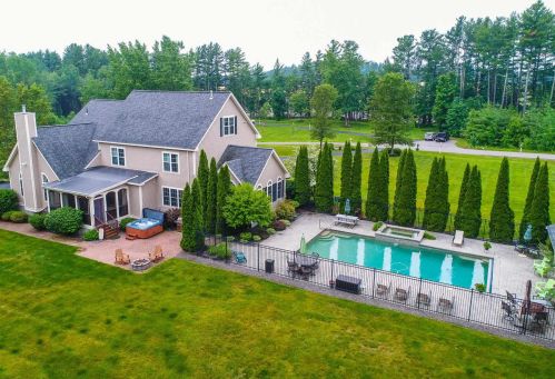 12 Nutting Ln, Hollis, NH 03049-4402