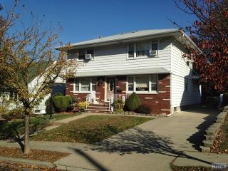 75 Charlton Ave, Lodi, NJ 07644-3347